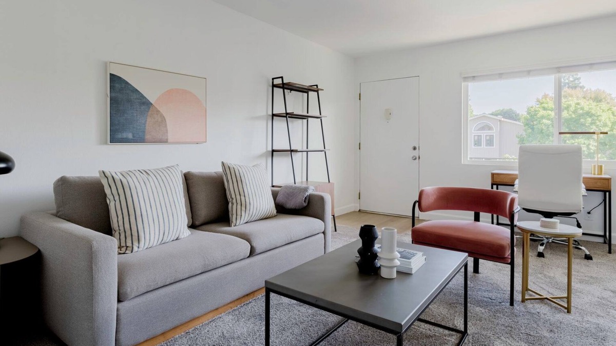 Old Mountain View Apartment | Trendy Mountain View 1BR w/Pool, nr Caltrain & Nightlife, by Blueground