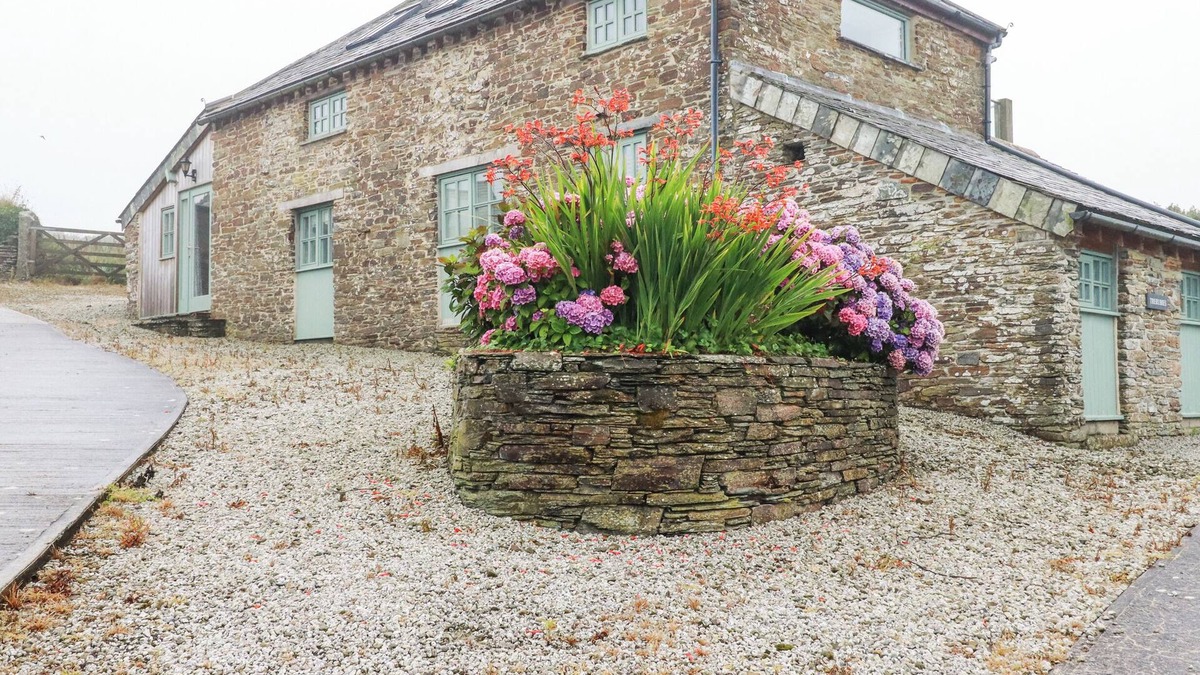 Trebarwith Cottage | TRERUBIES, pet friendly, character holiday cottage in Delabole
