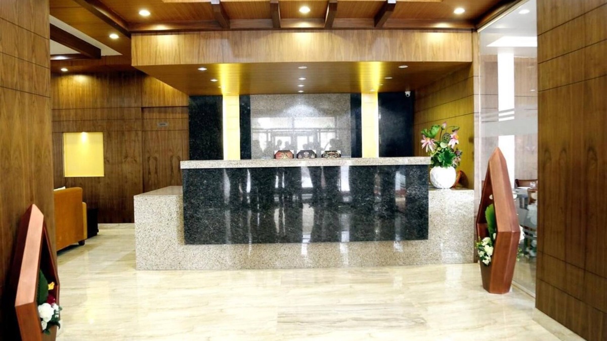 Kurnool Hotel | Triguna Clarks Inn