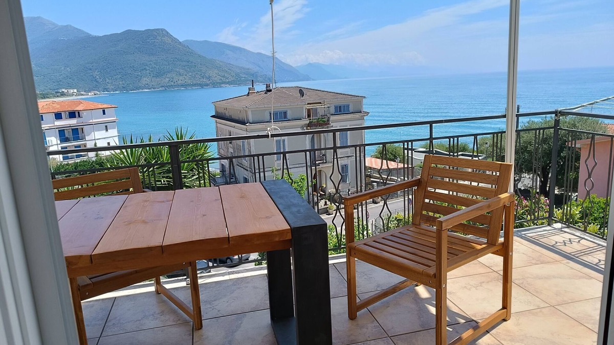 Villammare Apartment | Trilocale con terrazzo panoramico a 150 metri dal mare