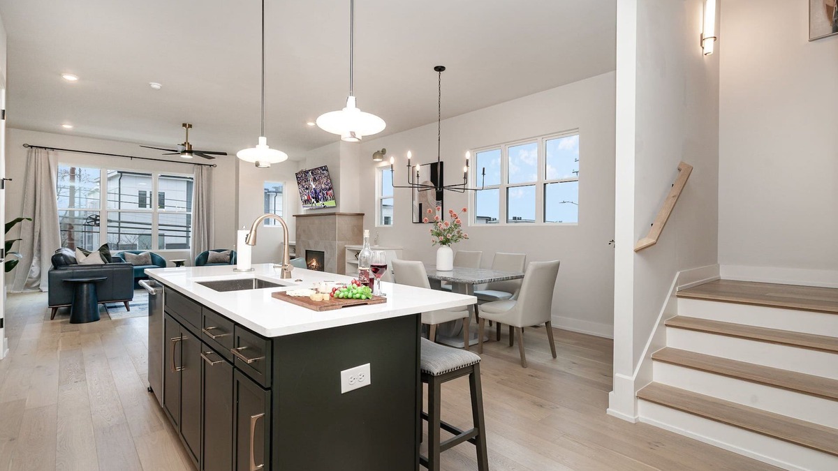 Nashville Cottage | Trinity Beats-private Rooftop Deck-east Nashville