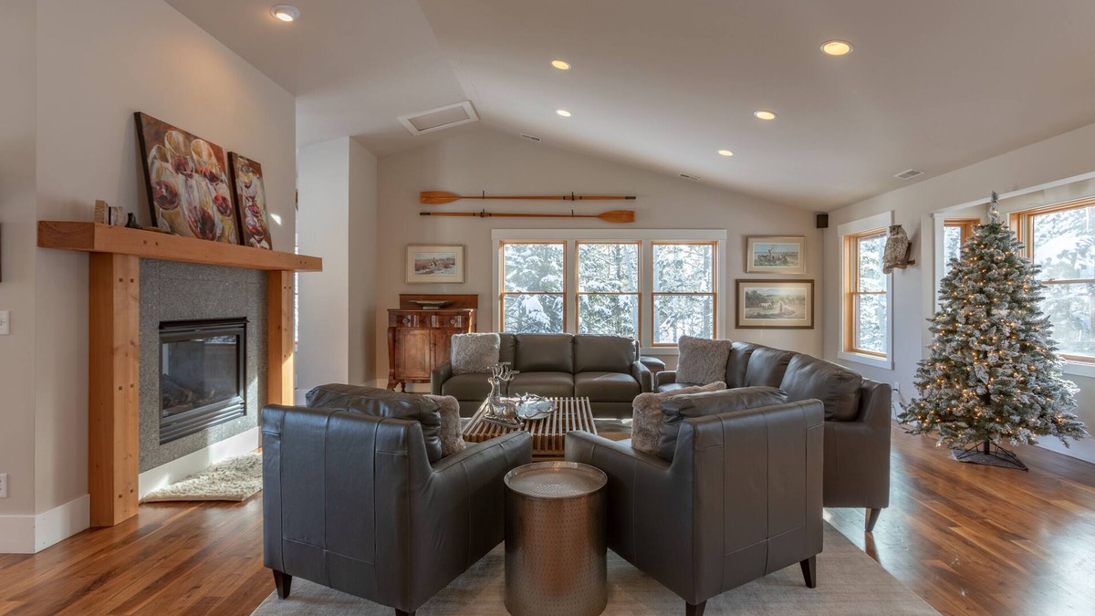 Teton Village House | Trinity: Fall Special call direct4best rates! Hot Tub, Pool Table sleeps 10