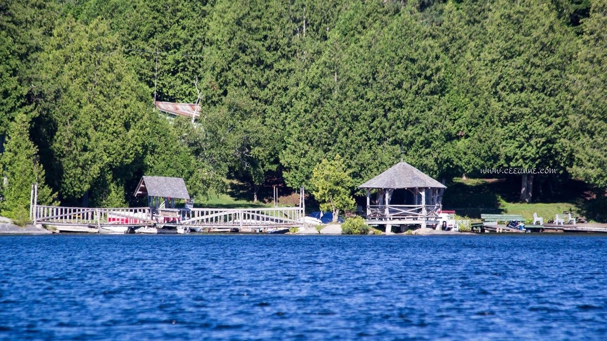 Lake Bonaparte Cottage | Trinity on Baron Bay