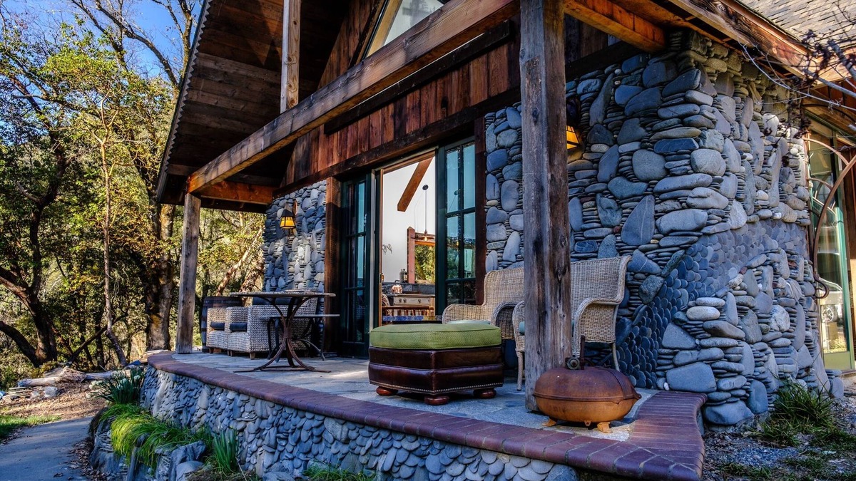 Salyer Apartment | Trinity Riverstone Pool House, pet friendly
