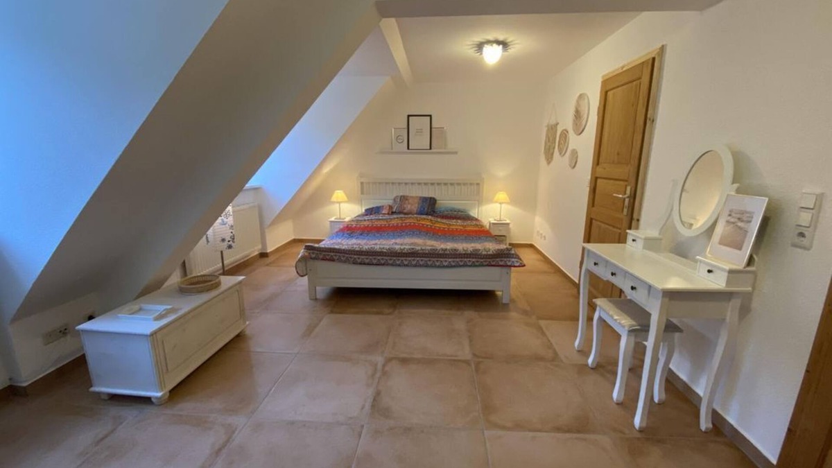 Kleinkarlbach Bed & Breakfast | Triple room Ibiza - Felsenmühle Neuleiningen