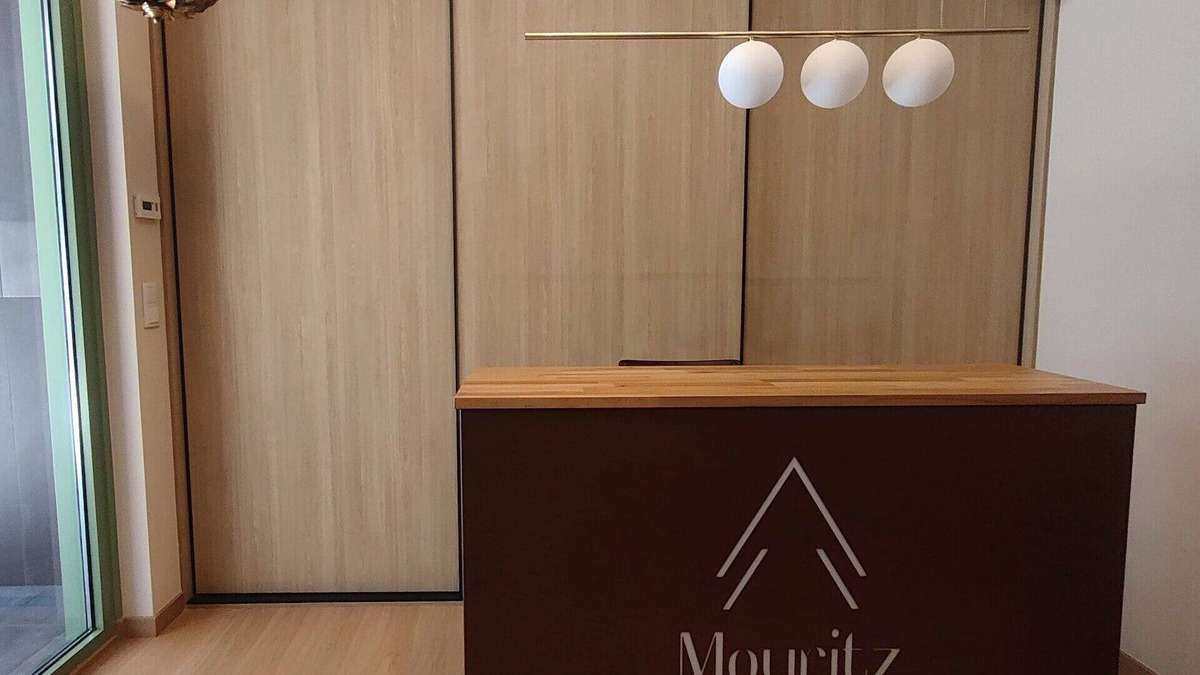 Maceira Apartment | Triple room Mouritz Rooms guesthouse in Negreira