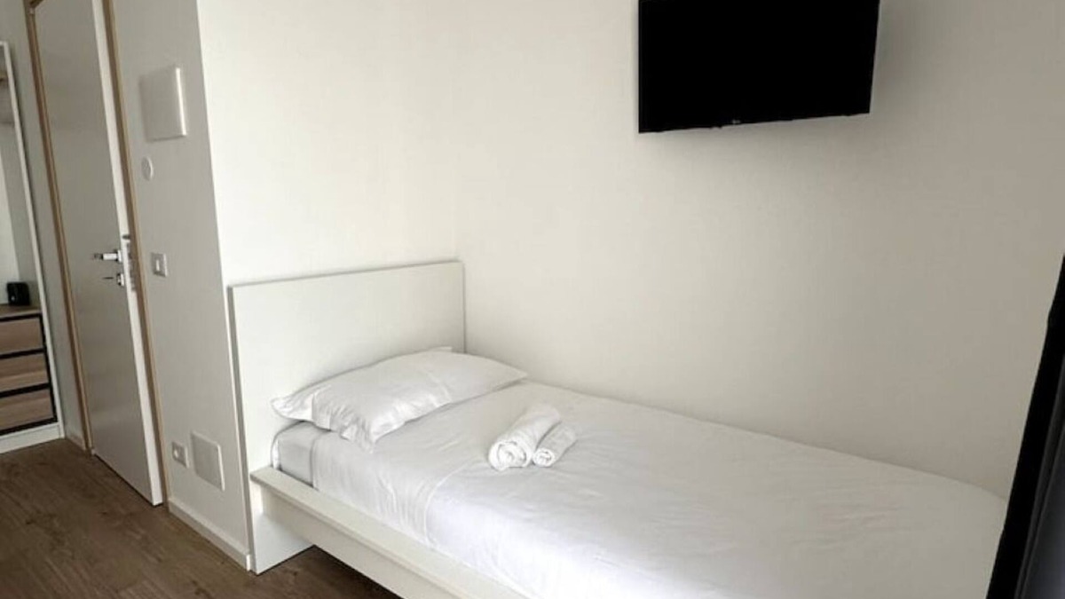 Caltagirone House | Triple room with private bathroom