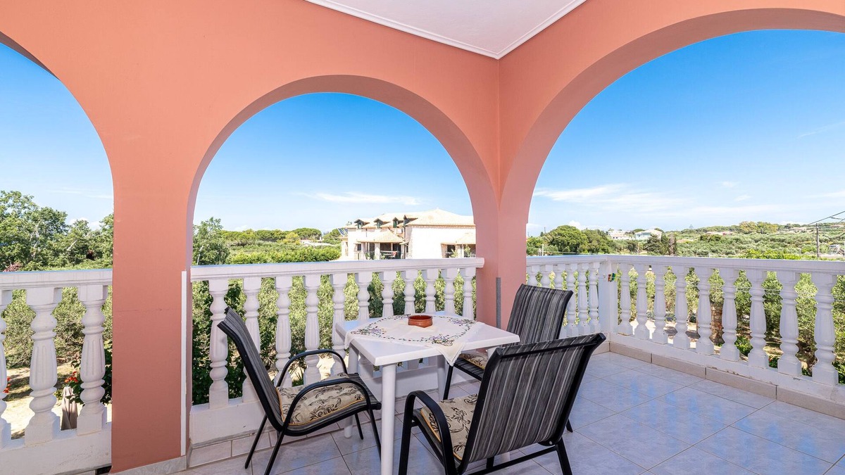 Ano Vasilikos Apartment | Triple Studio - Arazzo Apartments