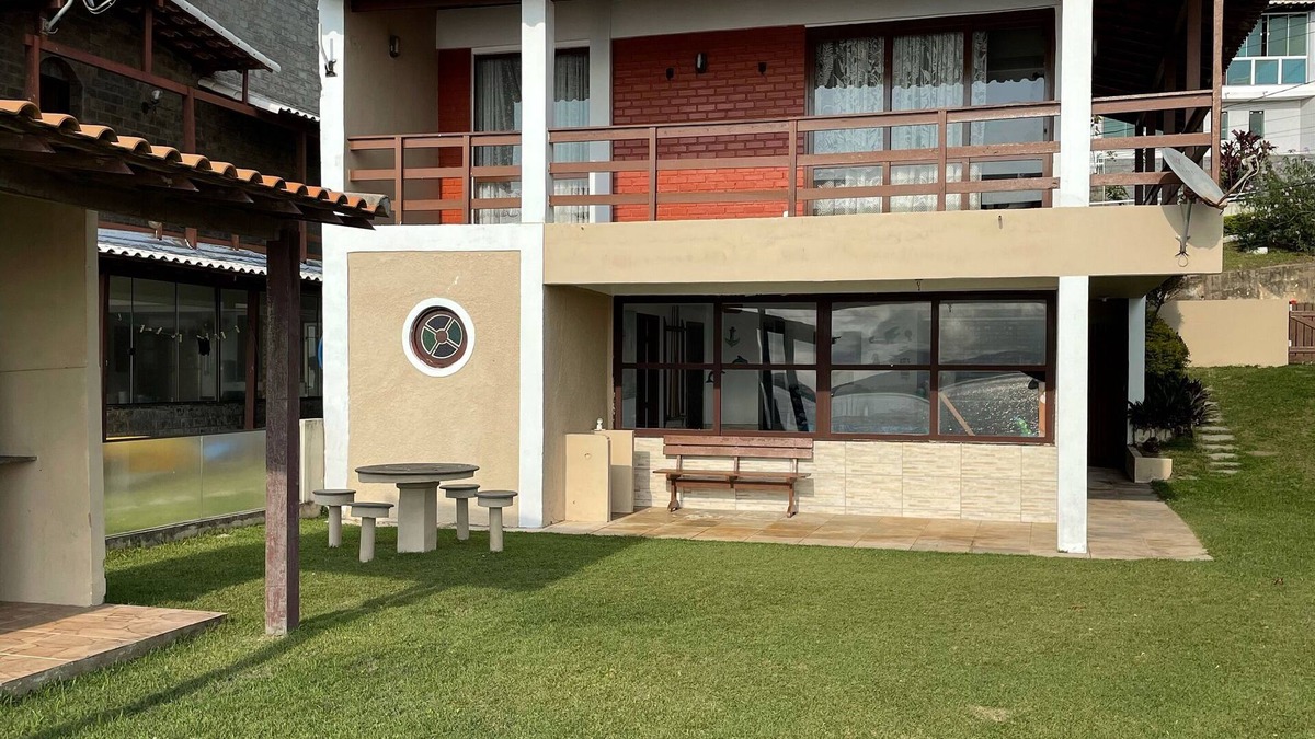 Iguaba Grande House | Triplex House in Gated Community facing the lagoon, true paradise