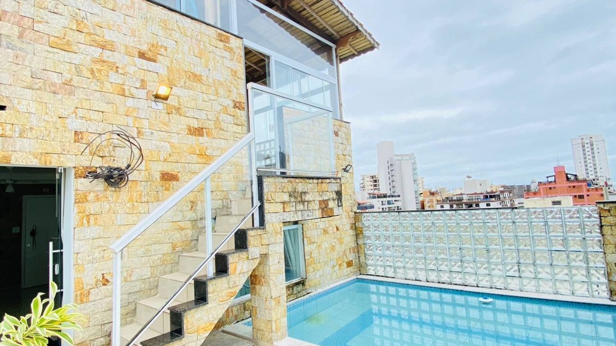 Jardim Ana Maria Apartment | Triplex in Enseada with private pool