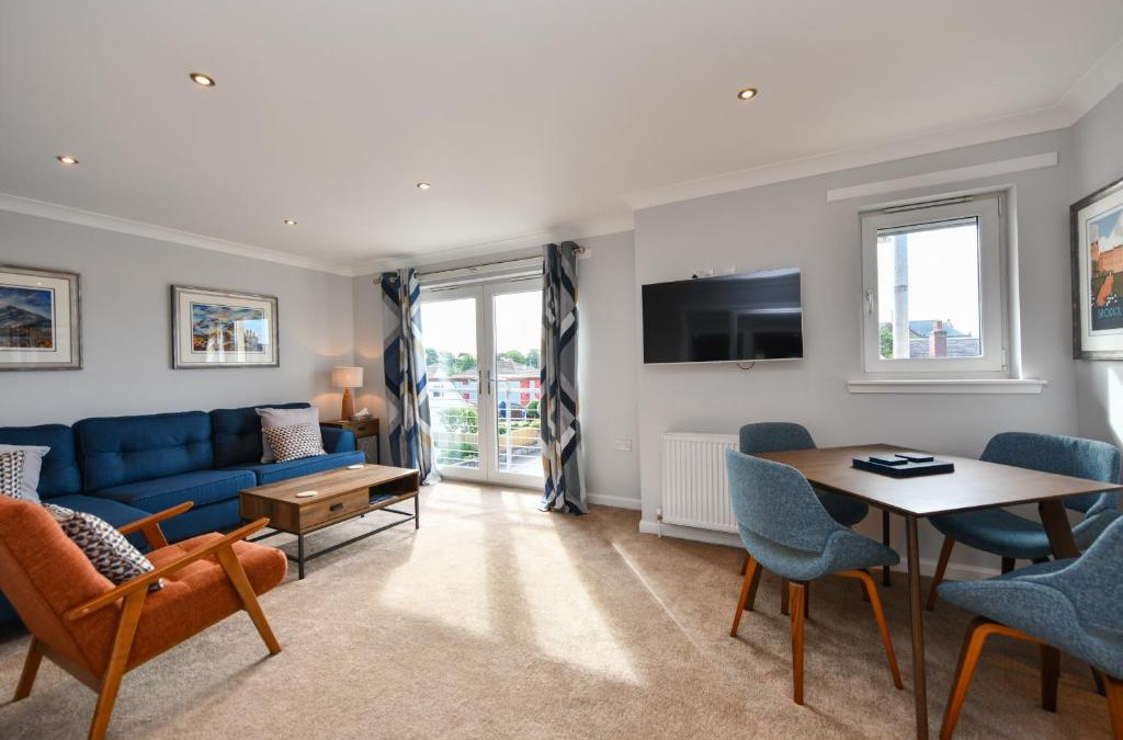 Troon House | Troon Executive Apartment