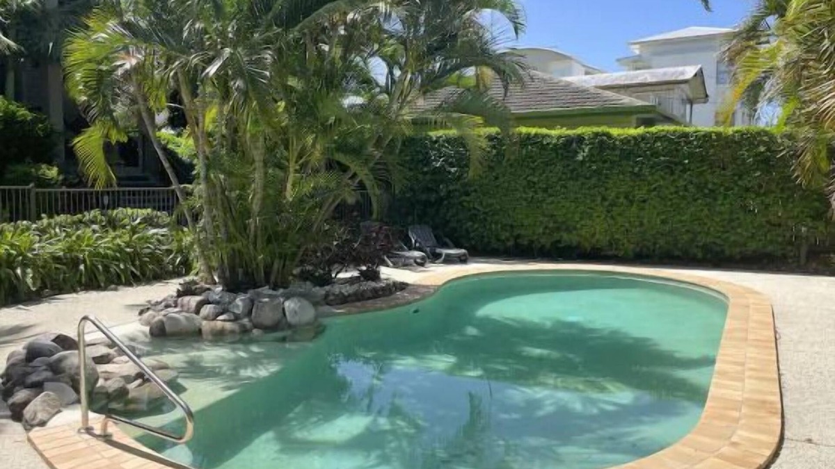 Noosaville Apartment | Tropical Apartment with Pool Area
