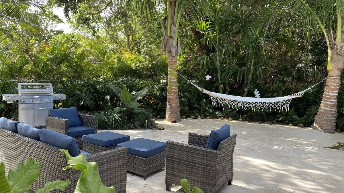 Florida North Atlantic Coast House | Tropical Getaway 4 miles from Beach