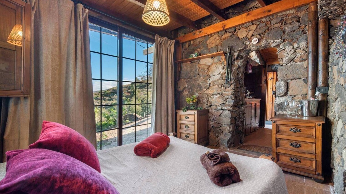 La Vera House | Tropical Oasis in Santa Ursula