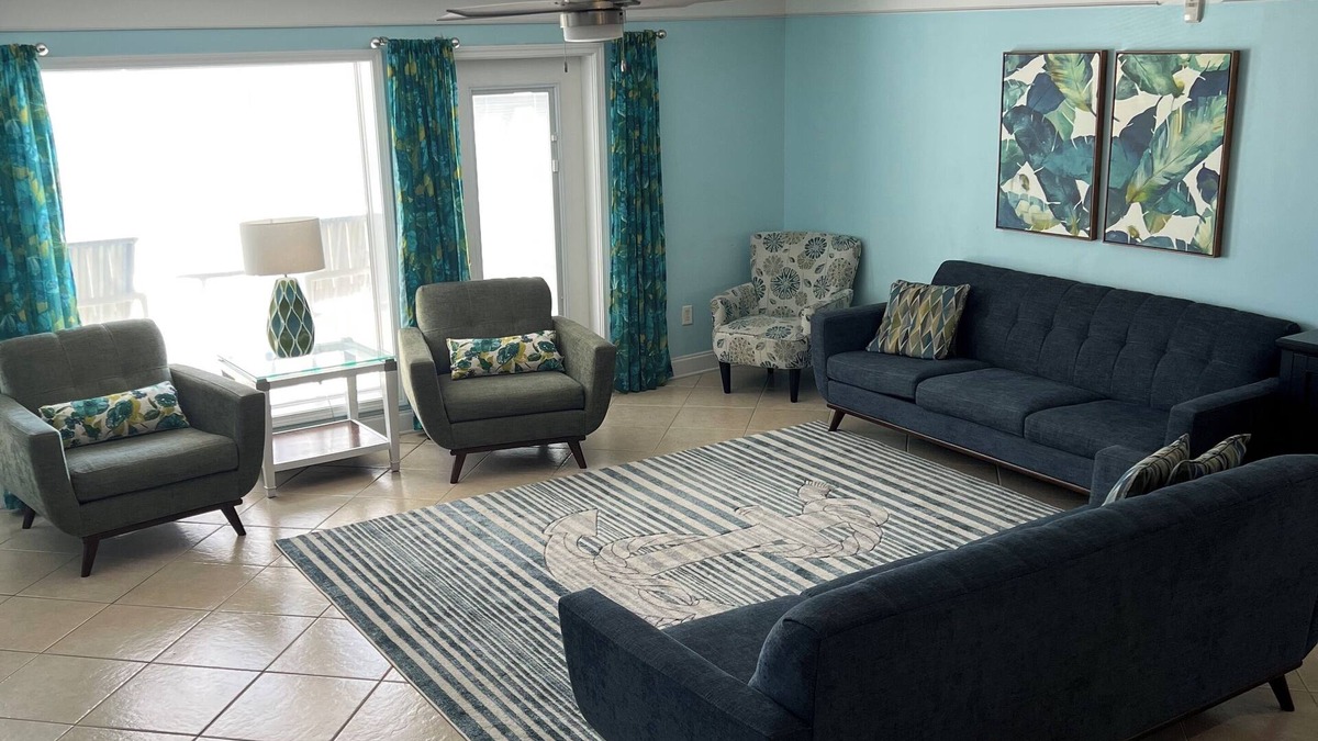 Crescent Beach Villa | Tropical paradise.Luxury Villa, beautiful decor, steps to beach. Pool/hot tub.