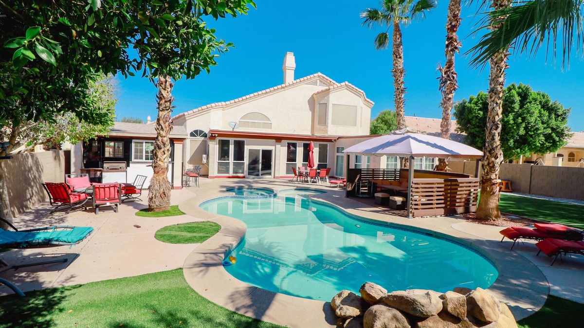 Trailwood House | Tropical Paradise in Garden Lakes!