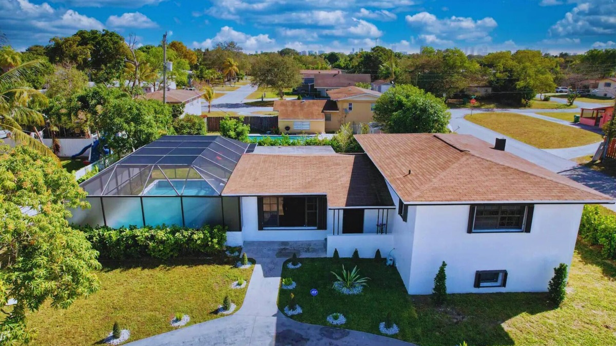 Ives Estates House | Tropical Paradise Villa