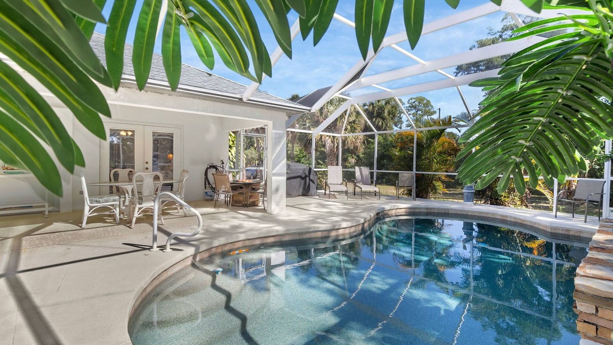 North Port House | Tropical Tranquility Escape