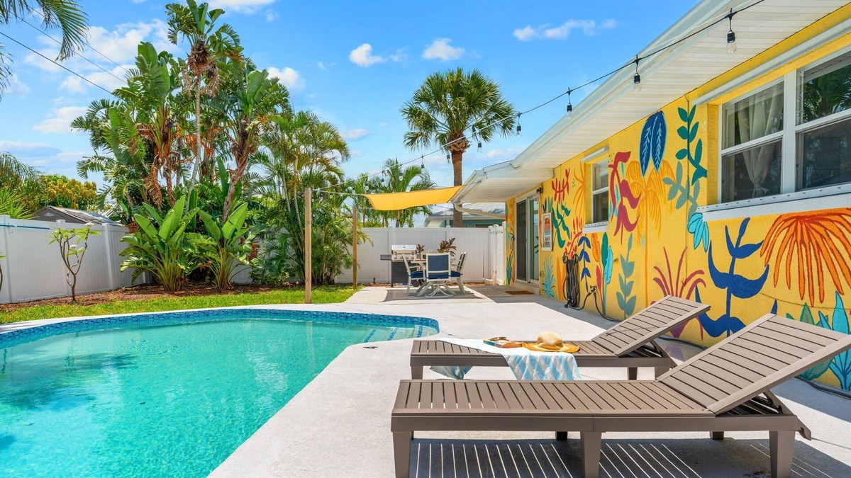 Golden Beach Estates House | Tropical-Inspired Beachside Home w/BBQ Grill & Heated Pool ☀️