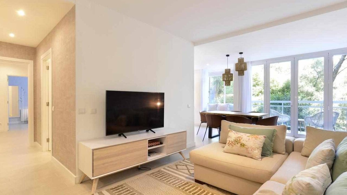 Quinta da Marinha Apartment | Tropical View Cascais - CheckinHome