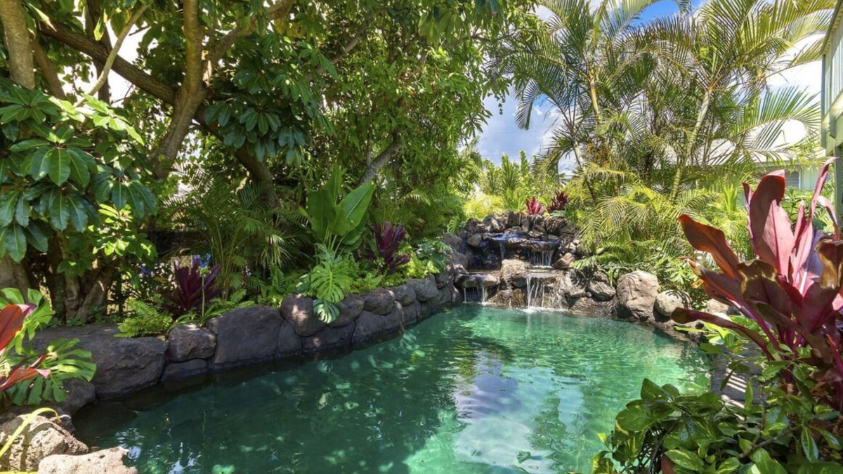 Waimanalo House | Tropical Waimanalo Home