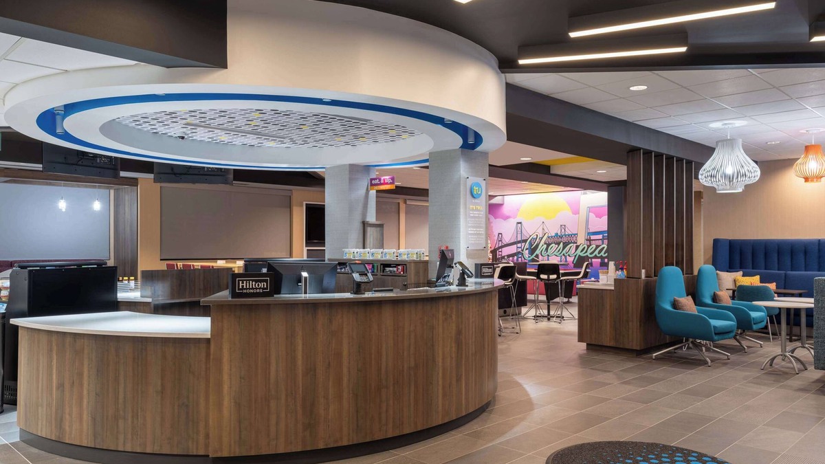 Greenbrier East Hotel | TRU by Hilton Chesapeake, VA