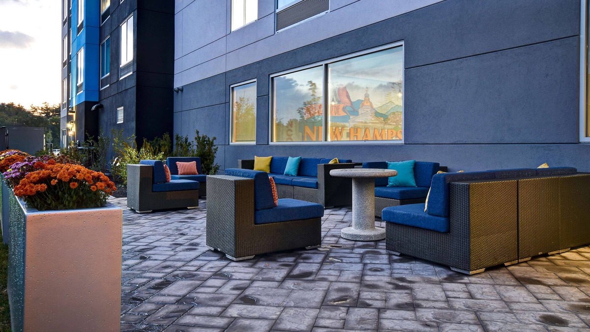 Concord Hotel | Tru by Hilton Concord