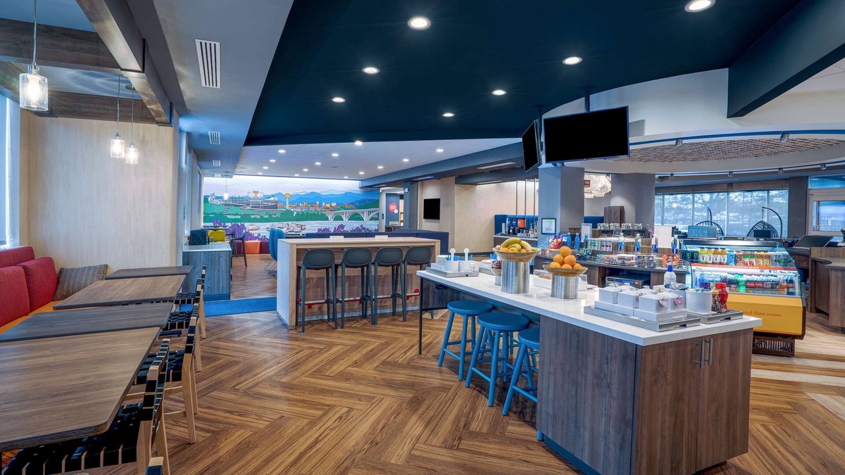 Knoxville Hotel | Tru by Hilton Knoxville North I75