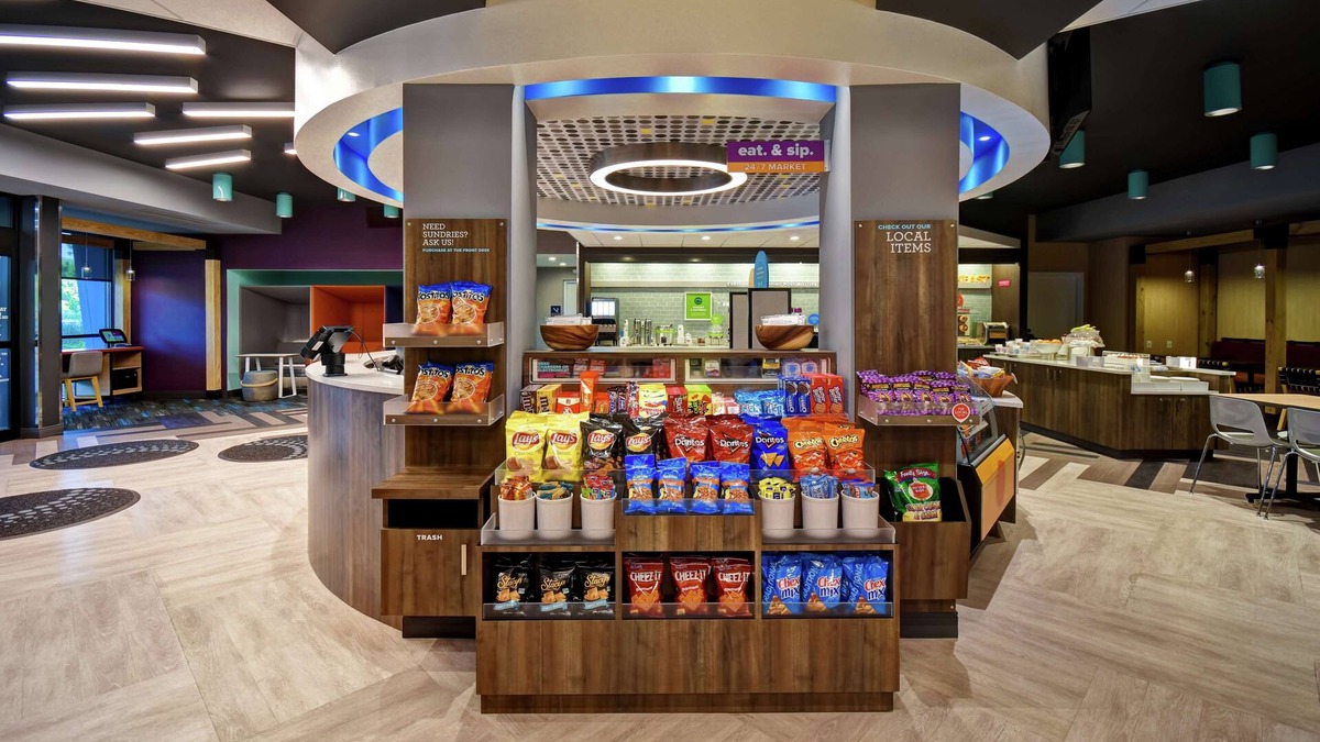 Sterling Heights Hotel | Tru by Hilton Sterling Heights Detroit