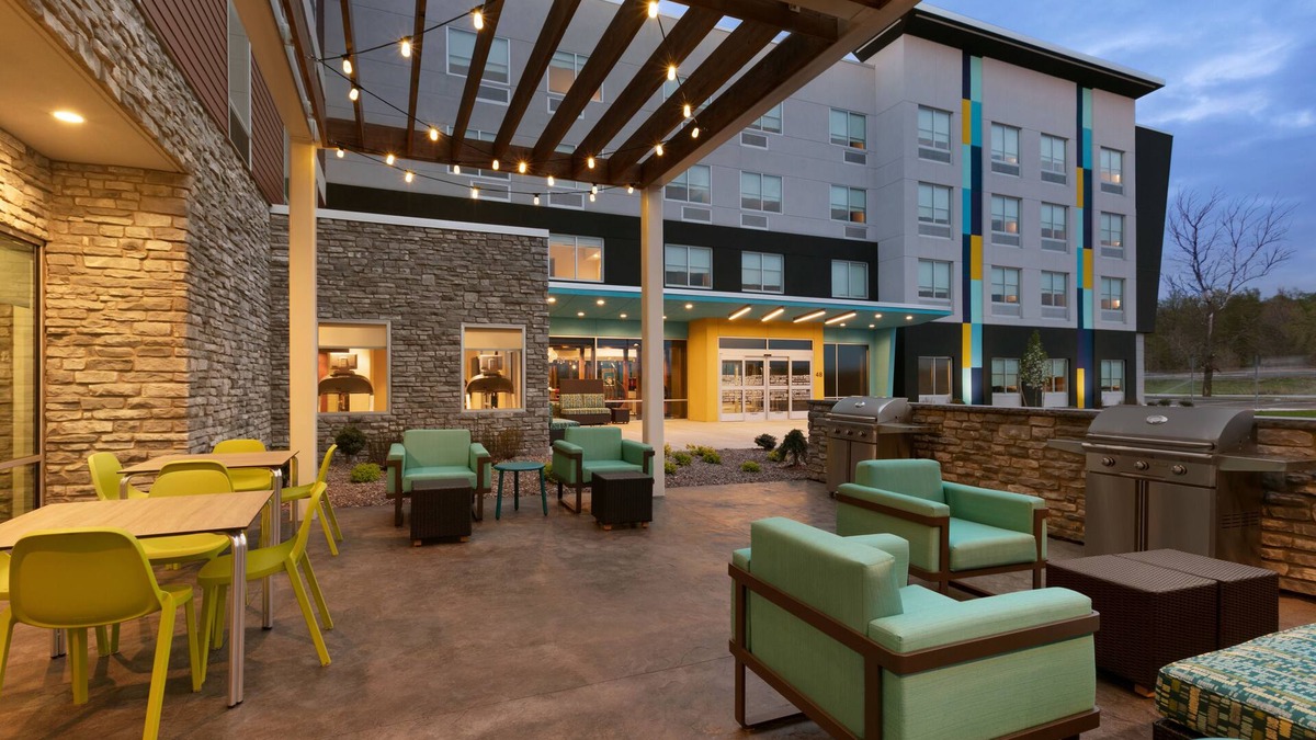 Williamsville Hotel | Tru by Hilton Williamsville Buffalo Airport
