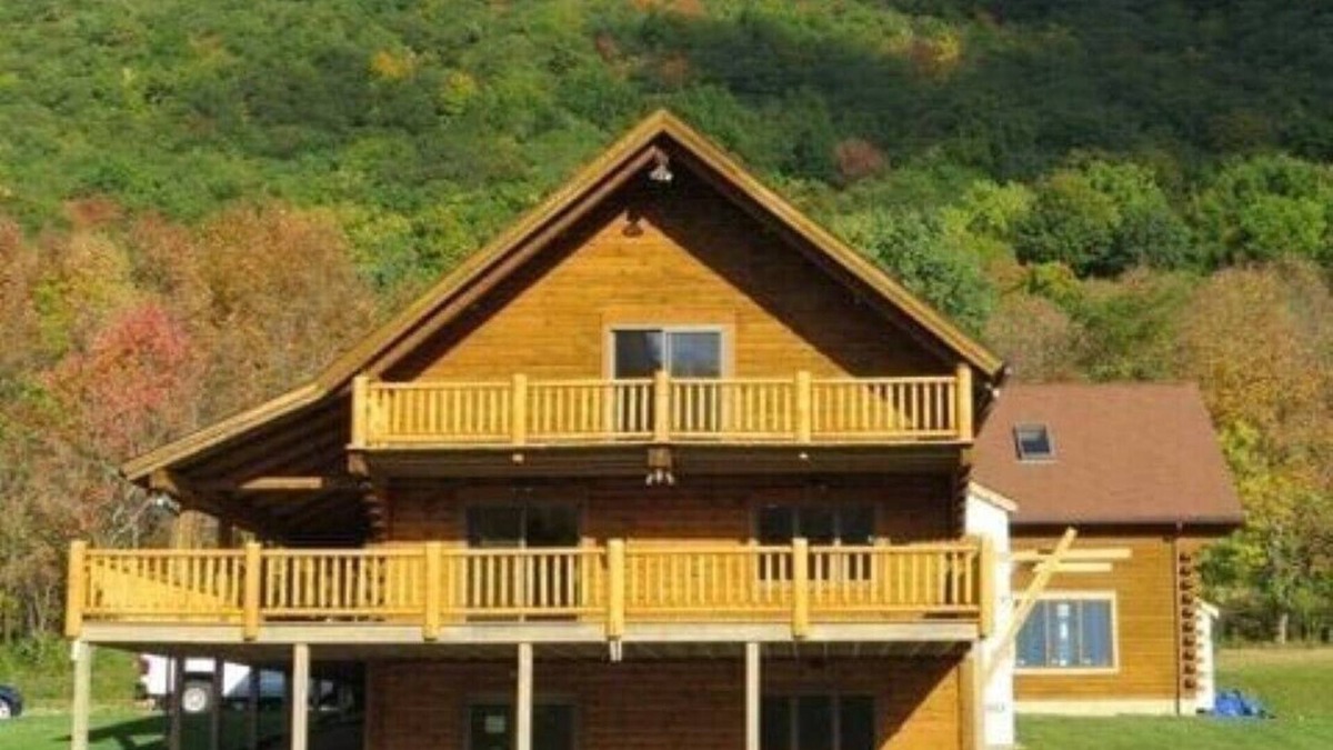 Naples Cabin | True Log Cabin Living at Bristol Mountain - Cabin Culture Unit A