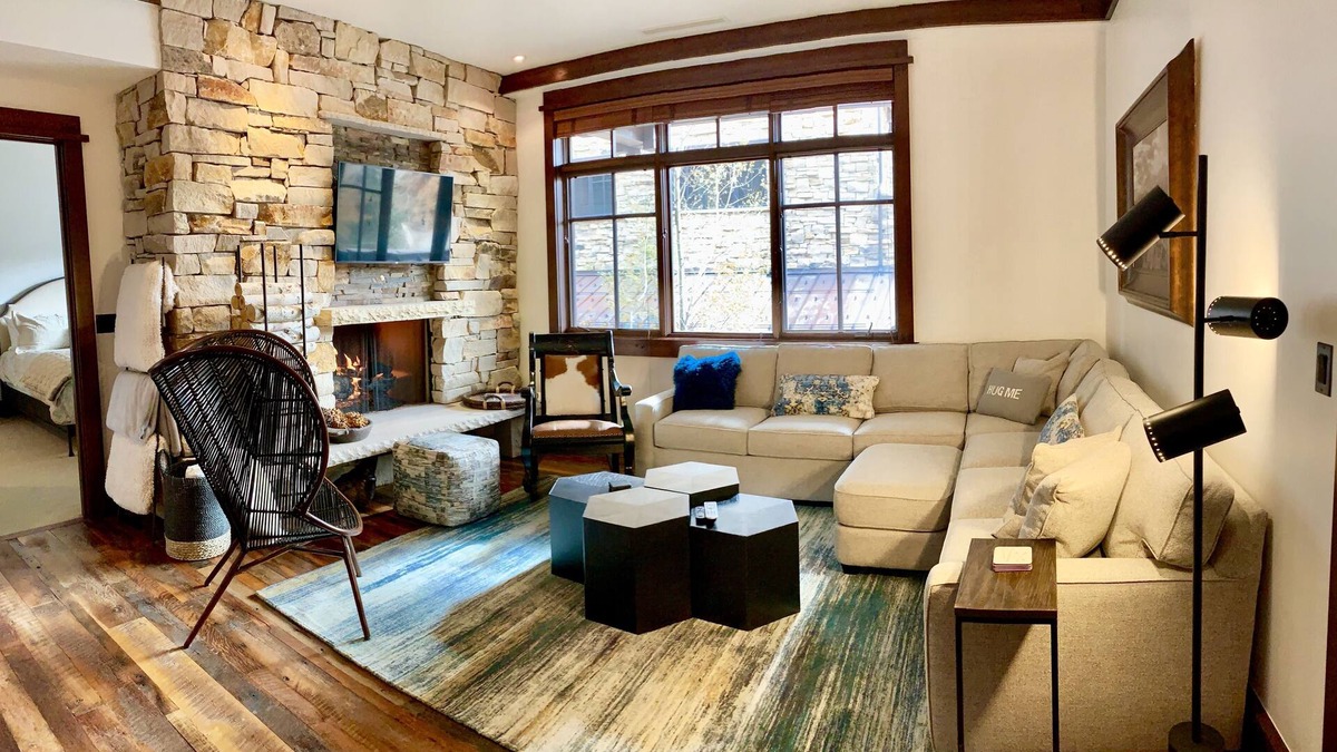Empire Pass Condo | True Ski In/Ski Out Luxury Home, Empire Pass