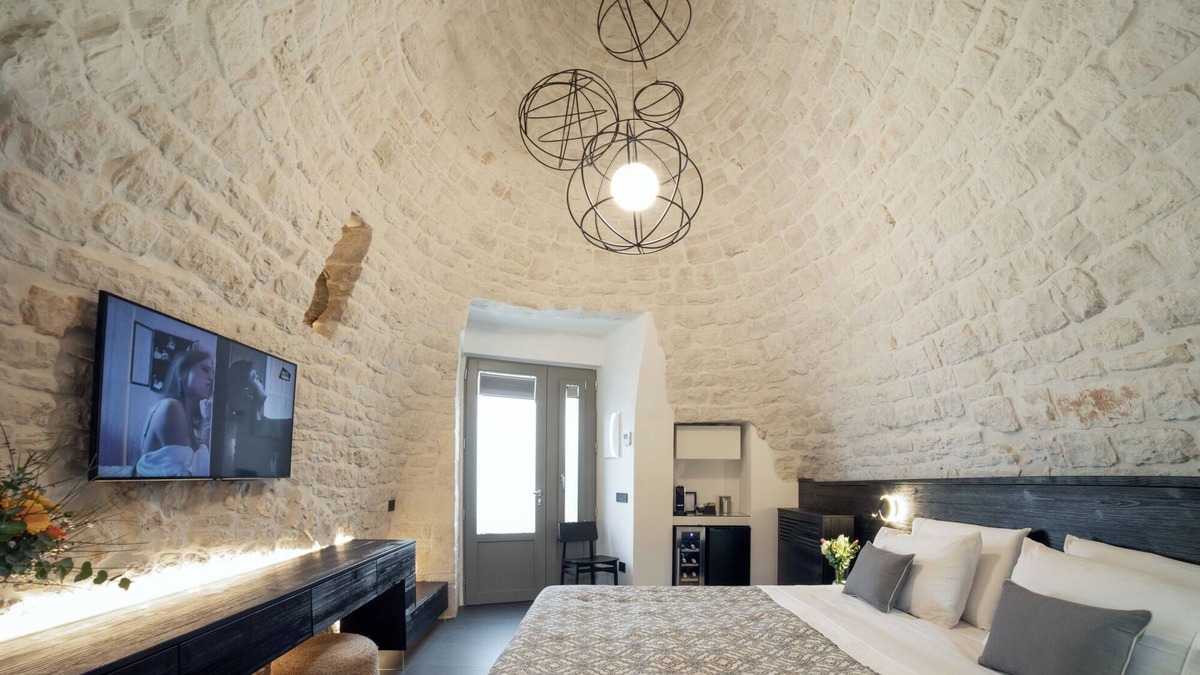The Trulli of Alberobello House | Trullo delle Sfere, Luxury Trullo in the center of Alberobello