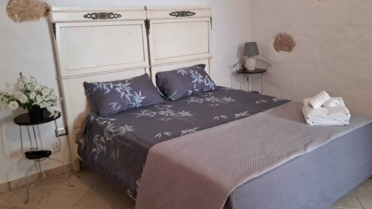 Posto Rosso Villa | Trullo Fronte Mare "Elmeca"
