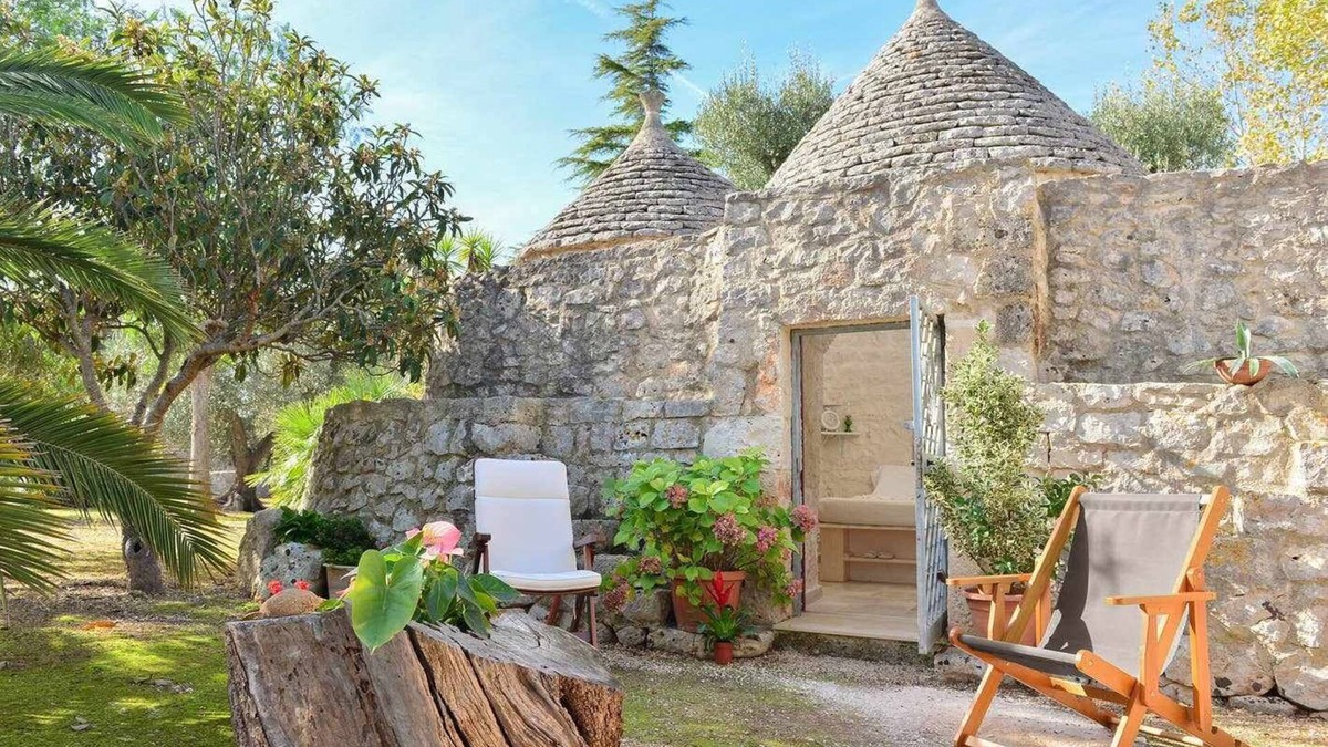 San Vito dei Normanni Villa | Trullo l'Alcova. Quiet place, furnished with love, bbq, wifi. BEACH AT 10 KM.