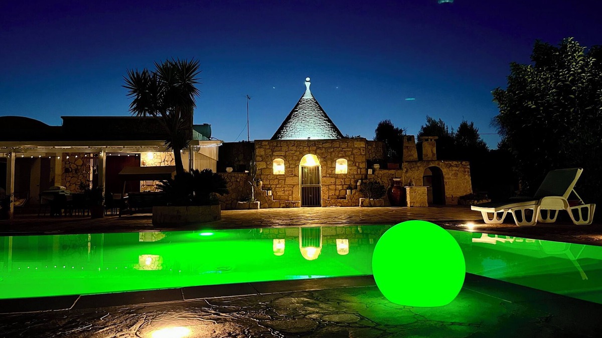 San Michele Salentino Villa | TRULLO 'LA QUERCIA' WITH POOL, IMMERSED IN NATURE