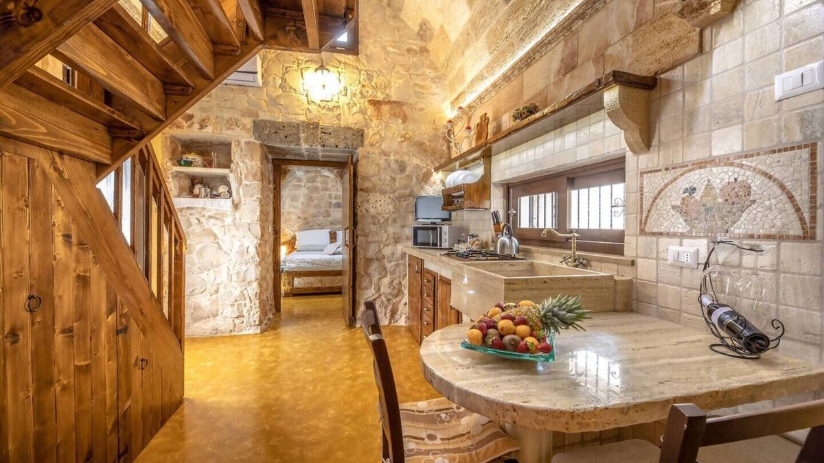 Torre Suda House | Trullo, private garden a few meters from the sea