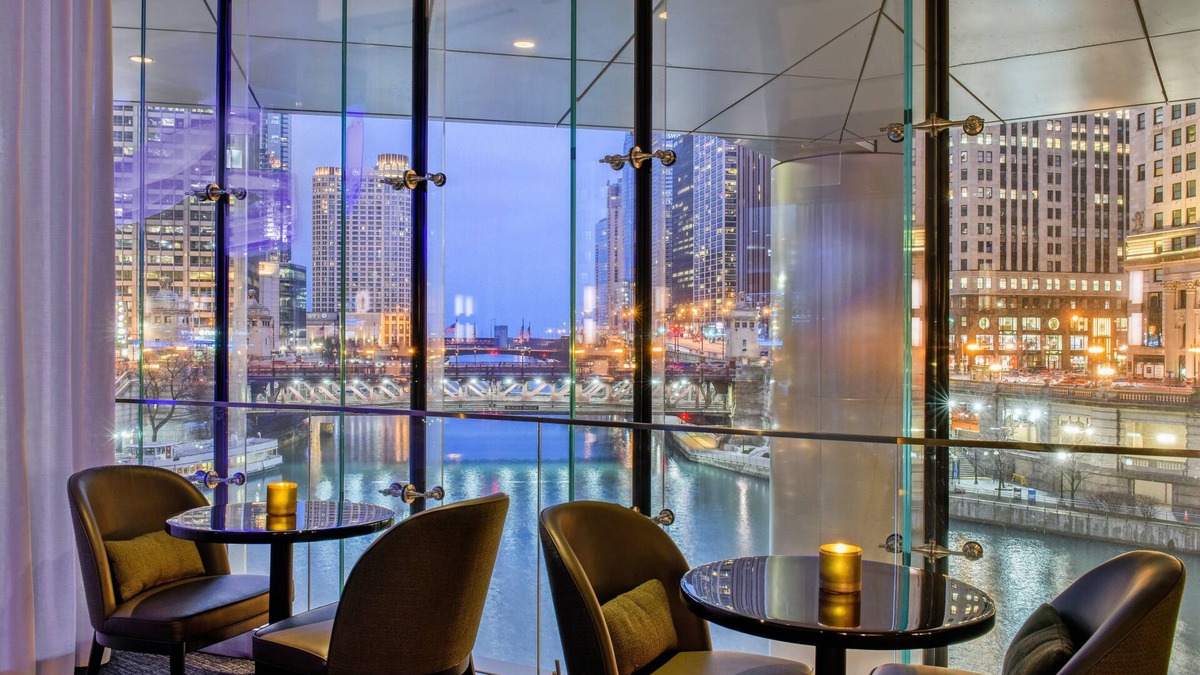 Downtown Chicago Hotel | Trump International Hotel & Tower Chicago
