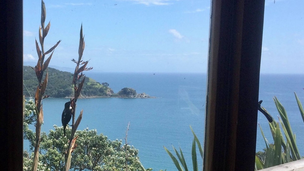 Tryphena House | Tryphena sunset and sea views! 5 minute walk to beaches, shops and restaurants.