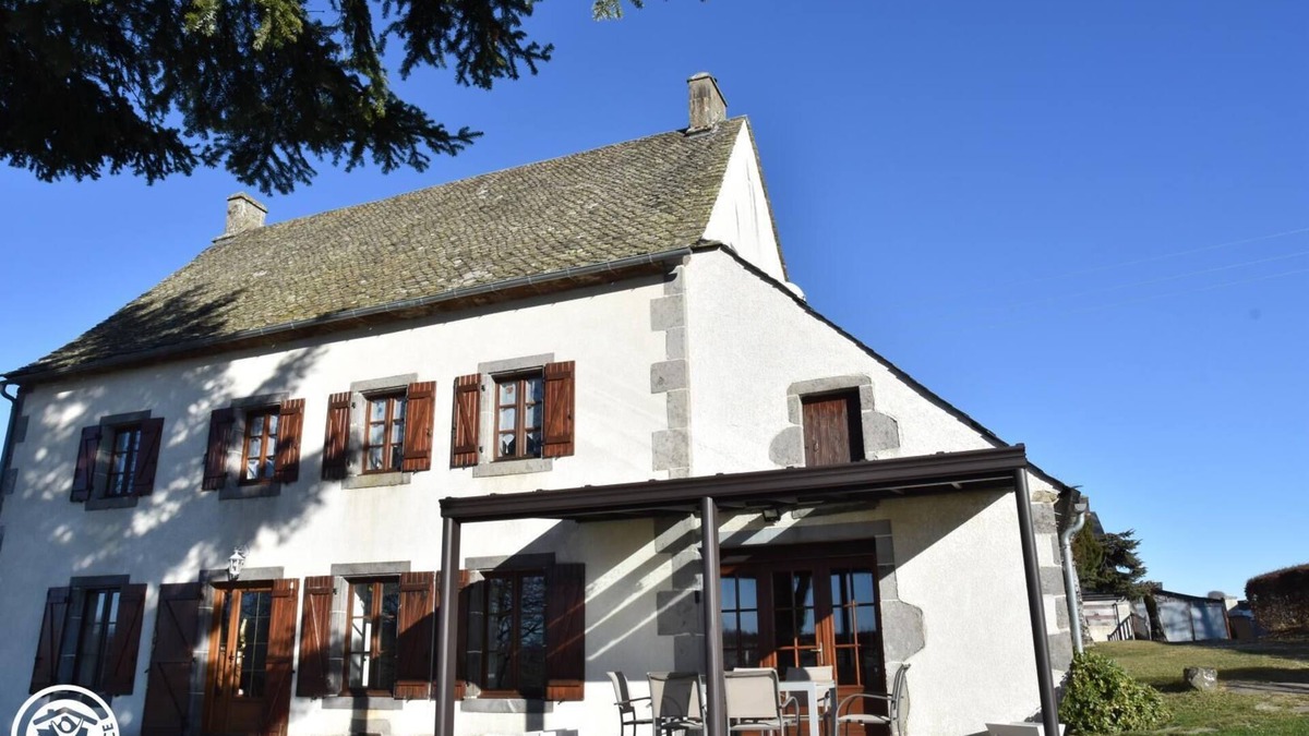 Tauves House | TSA Variou - Tauves - Gîte