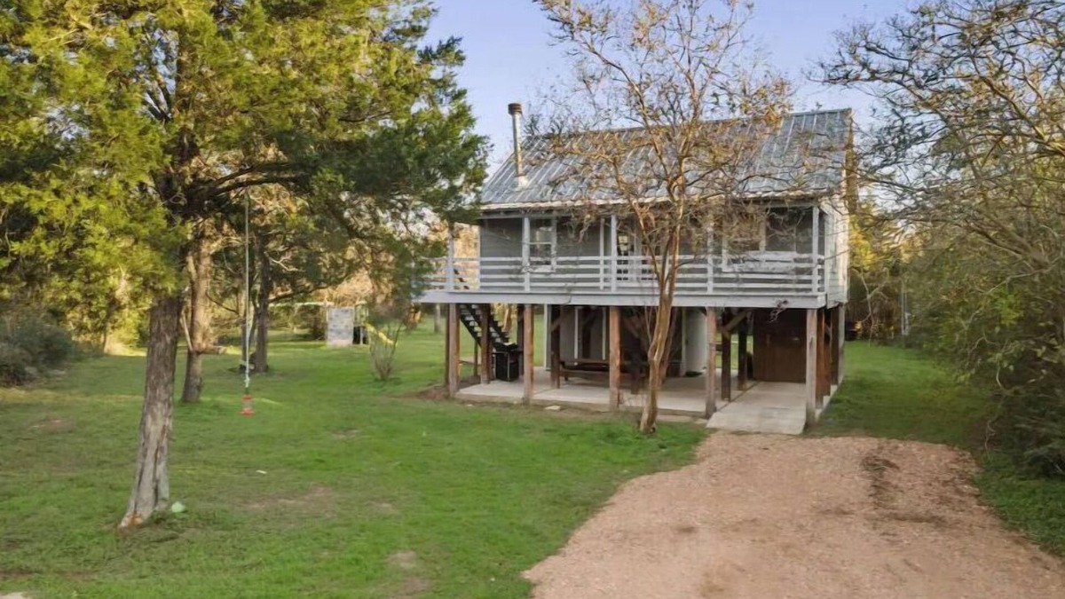 Sealy Cabin | Tucked Away Cabin