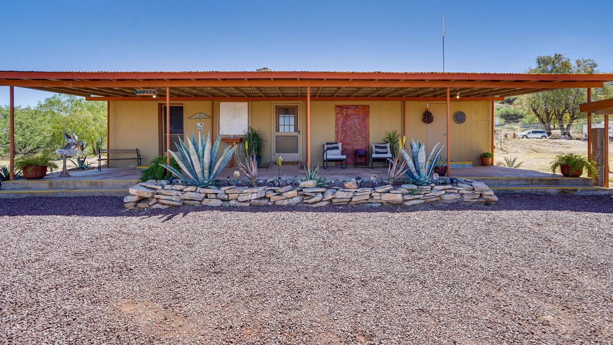 Tucson Apartment | Tucson Desert Getaway: Pet Friendly, Mountain View