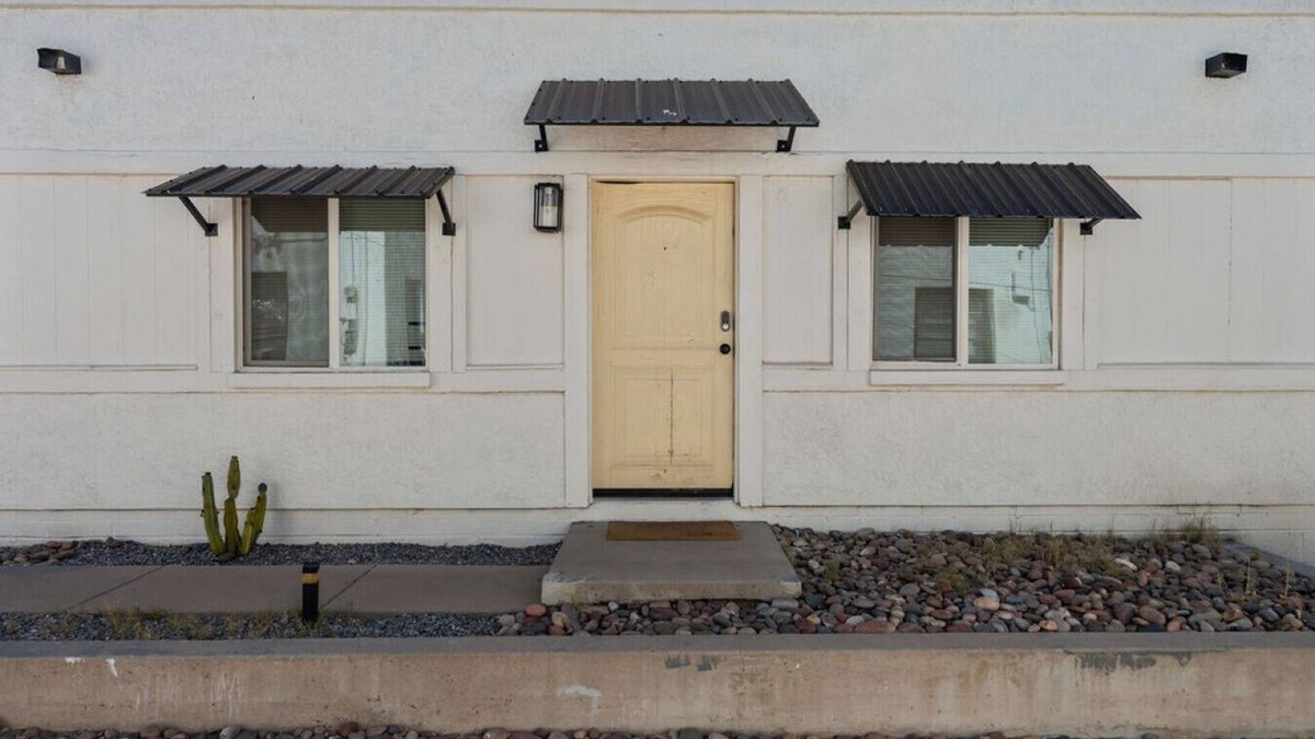 Rincon Heights House | Tucson Digs Duplex Walking to University