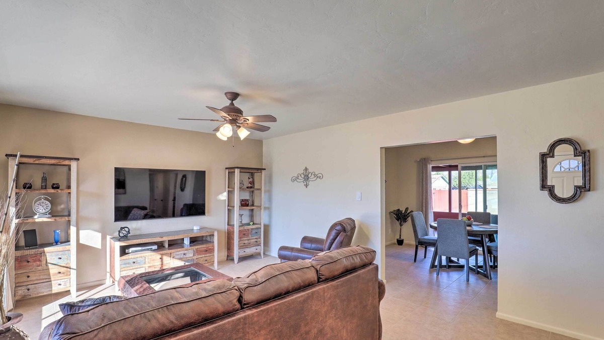 Colonia Del Valle Cottage | Tucson Home w/Patio & Games < 1 Mi to Park Place