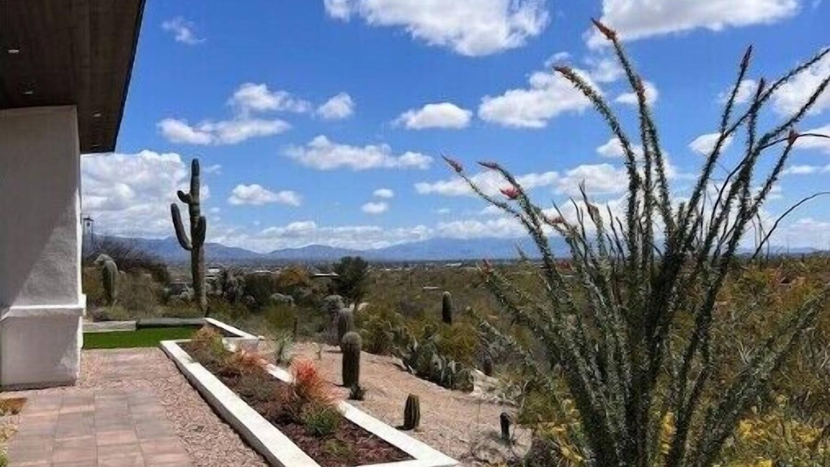 Del Cerro Estates House | Tucson Mountain Hillside House.AMAZING CITY & MOUNTAIN VIEWS!n