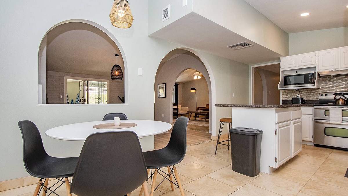 Tucson House | Tucson's Swim and Golf paradise!