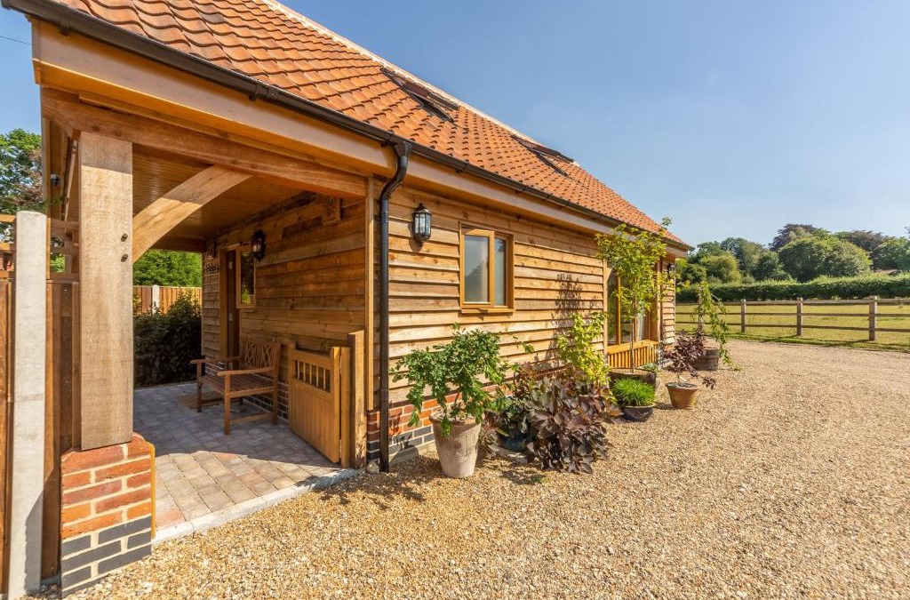 Aylsham House | Tudor Rose