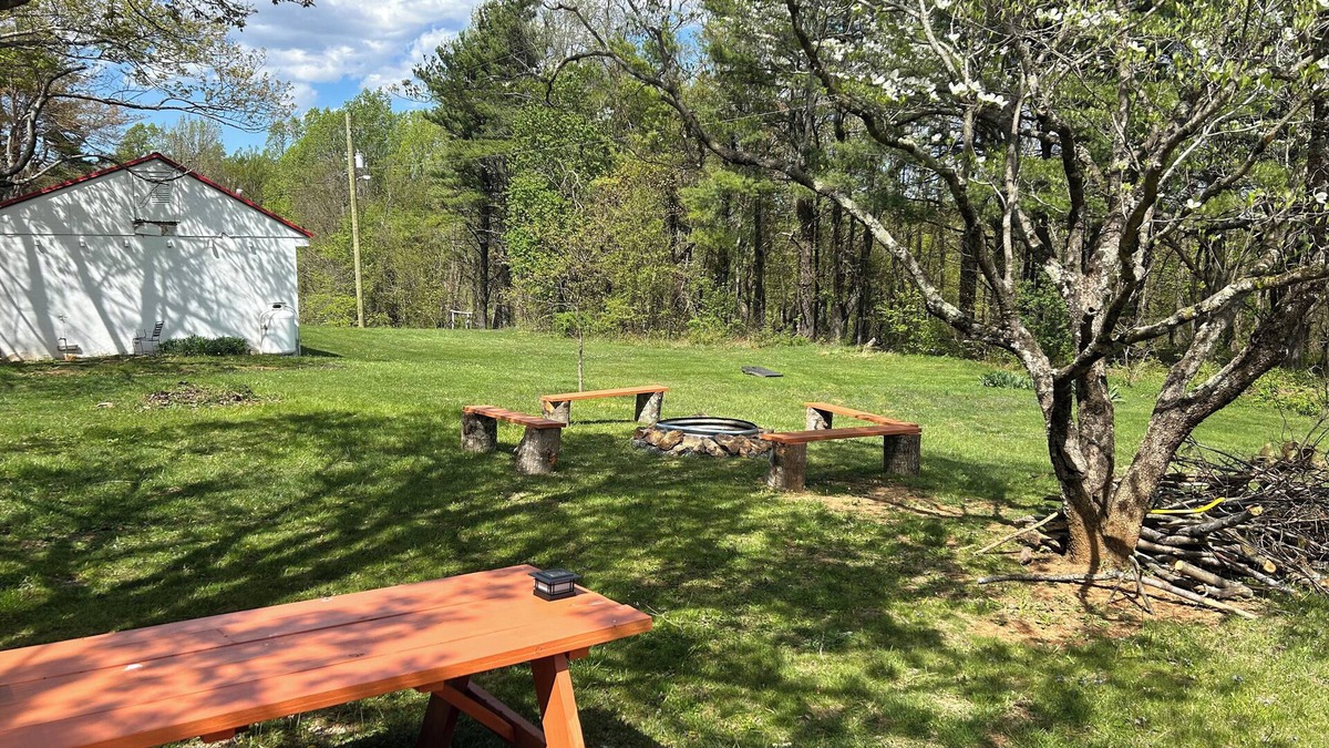 Woolwine Hotel | Tuggle's Gap Roadside Inn - Blue Ridge Parkway