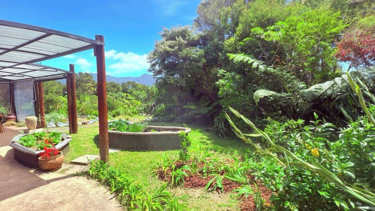 Collingwood House | Tui Lodge - Getaway in Collingwood