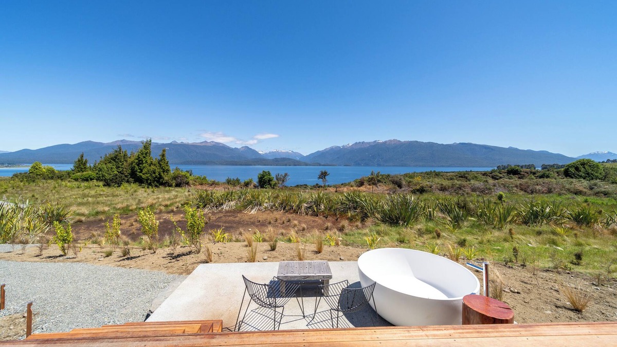 Te Anau Cabin | Tukare Lookout